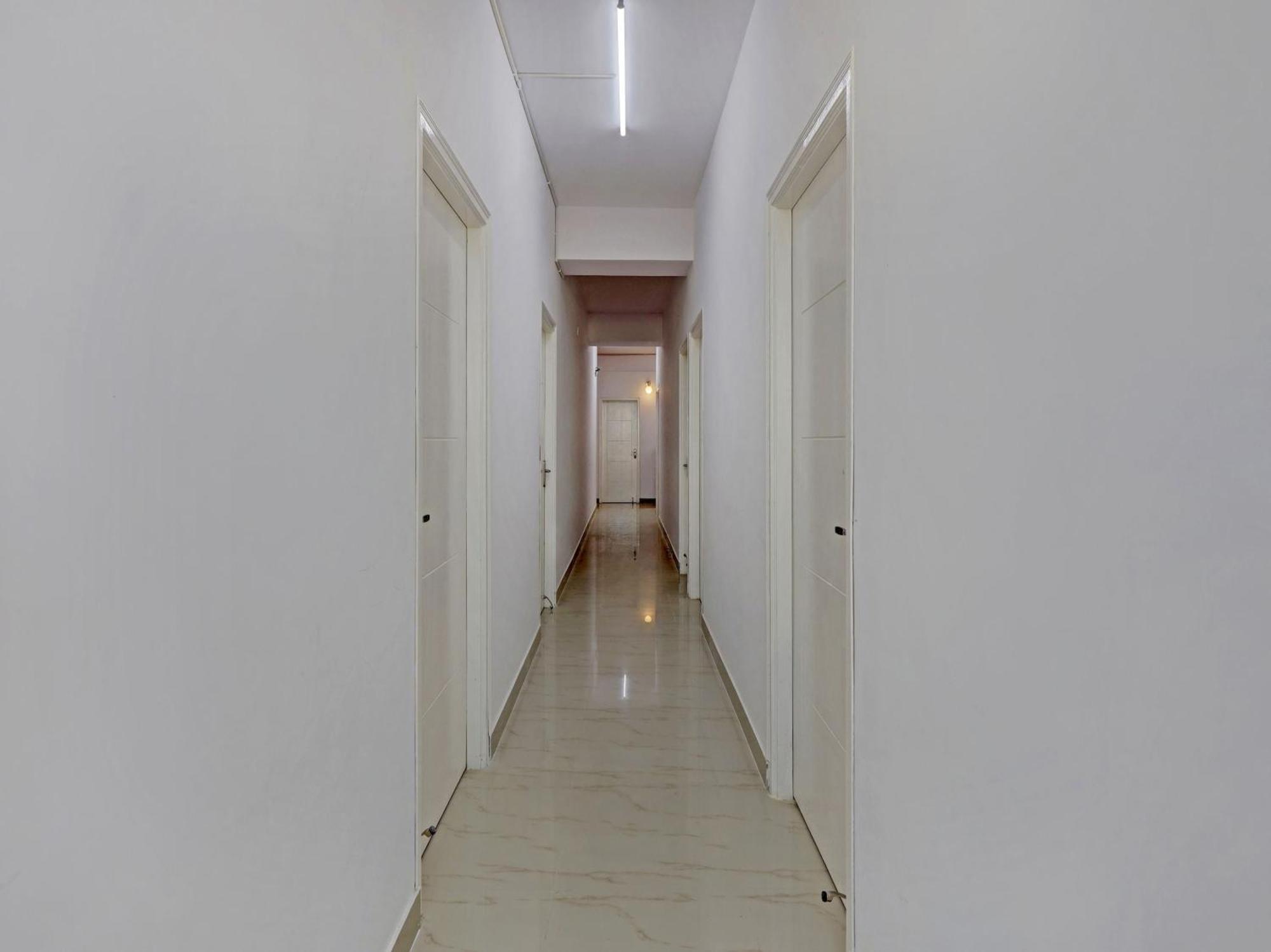 Hotel O Compact Studio Kr Puram Near Phoenix Marketcity Bangalore Extérieur photo